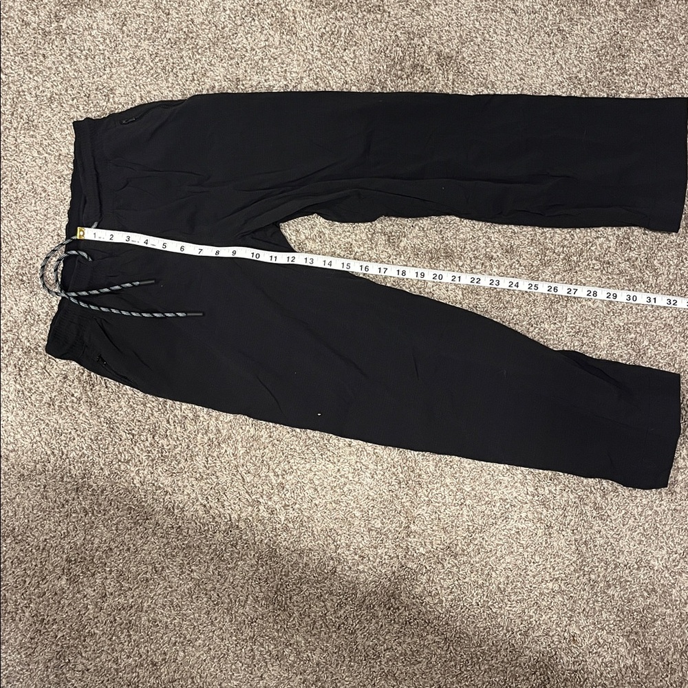 Athleta Trekkie Cropped Active Pants Size 6 in Black - Picture 13 of 13
